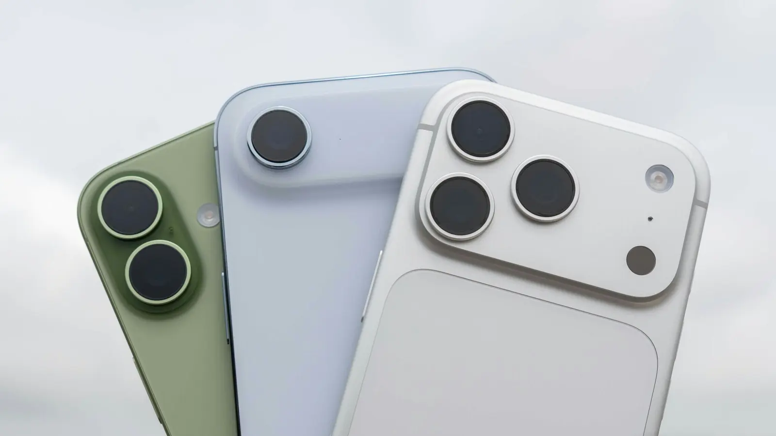 Apple höjer iPhone-priserna med oväntade 100 dollar