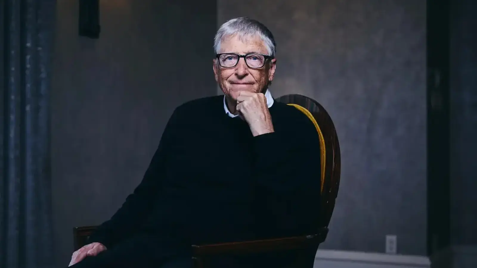 Bill Gates varnar: AI kräver strikt offentlig reglering