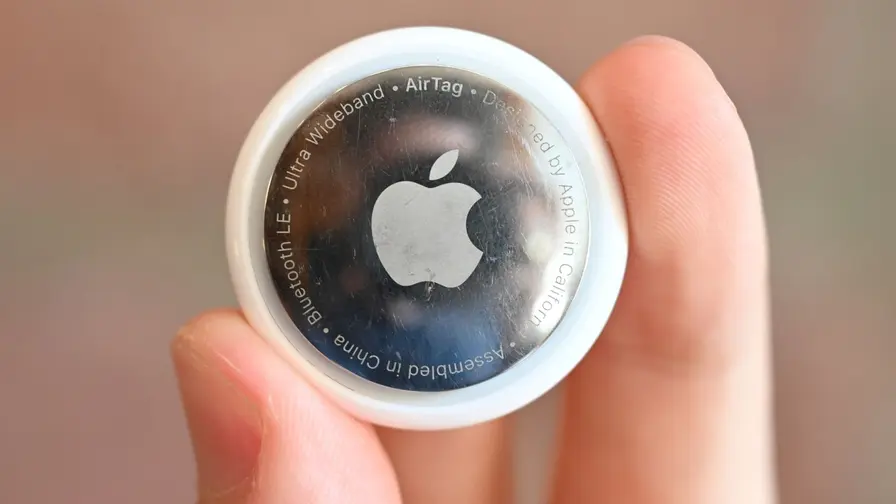 Apple pausar AI-bärbar kamerautveckling, omprövning