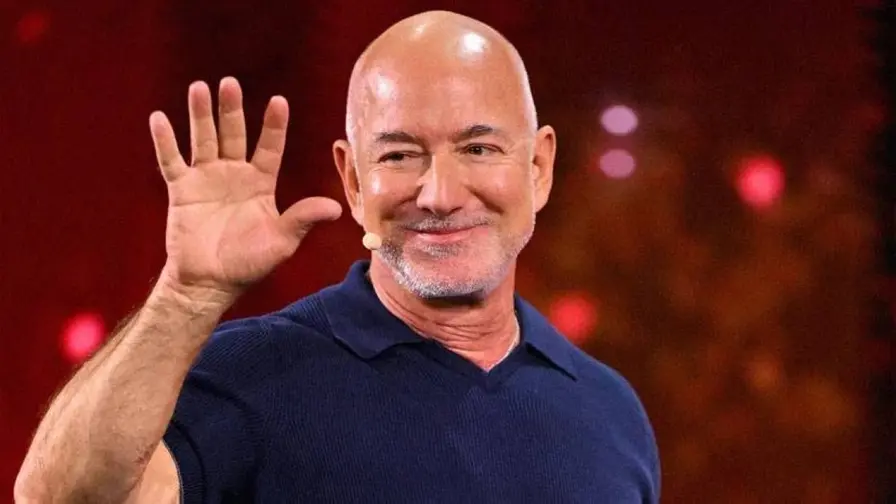 Bezos: AI kan göra tre dagars arbetsvecka möjlig för vissa Bezos: AI kan göra tre dagars arbetsvecka möjlig för vissa