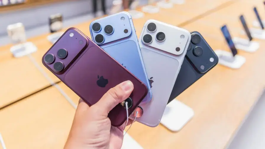 iPhone 18 Pro: missfärgning runt kameraringarna väcker frågor iPhone 18 Pro: missfärgning runt kameraringarna väcker frågor