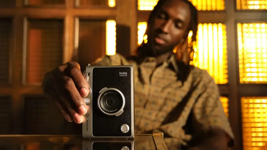 Fujifilm Instax Mini Evo 2: hybrid instantkamera med video Fujifilm Instax Mini Evo 2: hybrid instantkamera med video