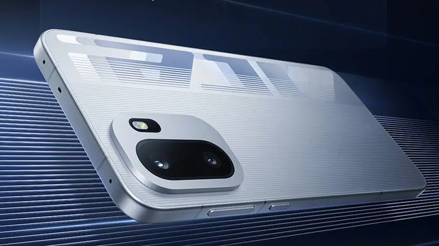Första bilden på OnePlus Ace 7 Pro i tvåtonad design Första bilden på OnePlus Ace 7 Pro i tvåtonad design